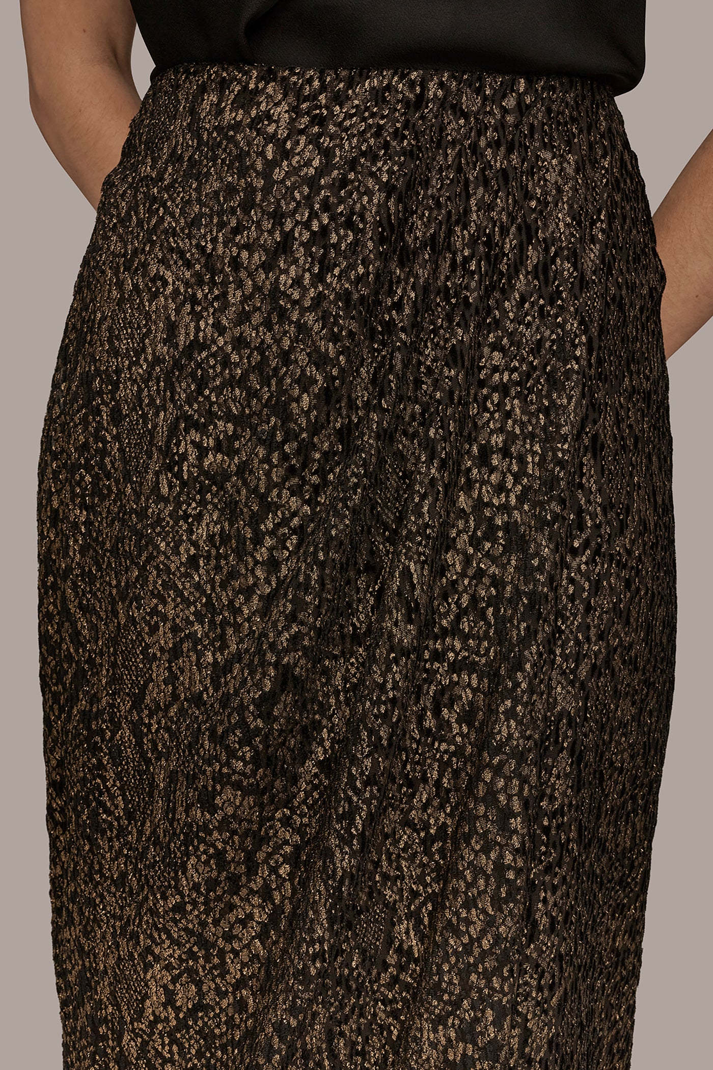 WRAP-EFFECT METALLIC MIDI PENCIL SKIRT - Image 7