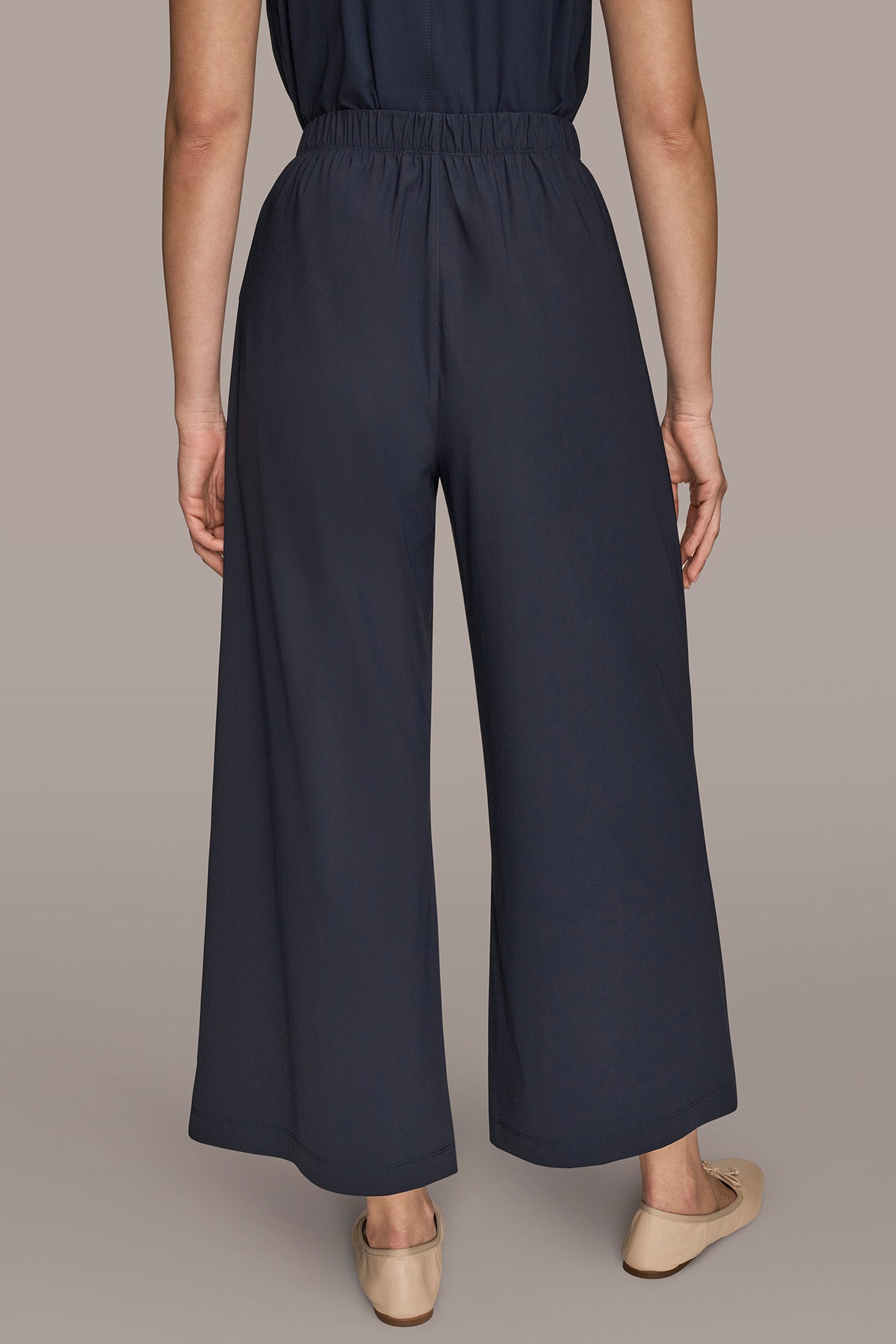 MID-RISE RELAXED ANKLE PANT - Image 2